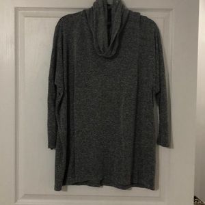Gray oversized Victoria + Sophia sweater